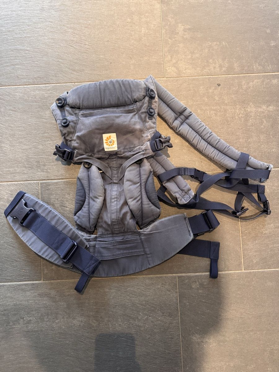 Ergo Baby Marsupi portabebè: Ergobaby Babytrage – Usato da Ebikon venduto da manit