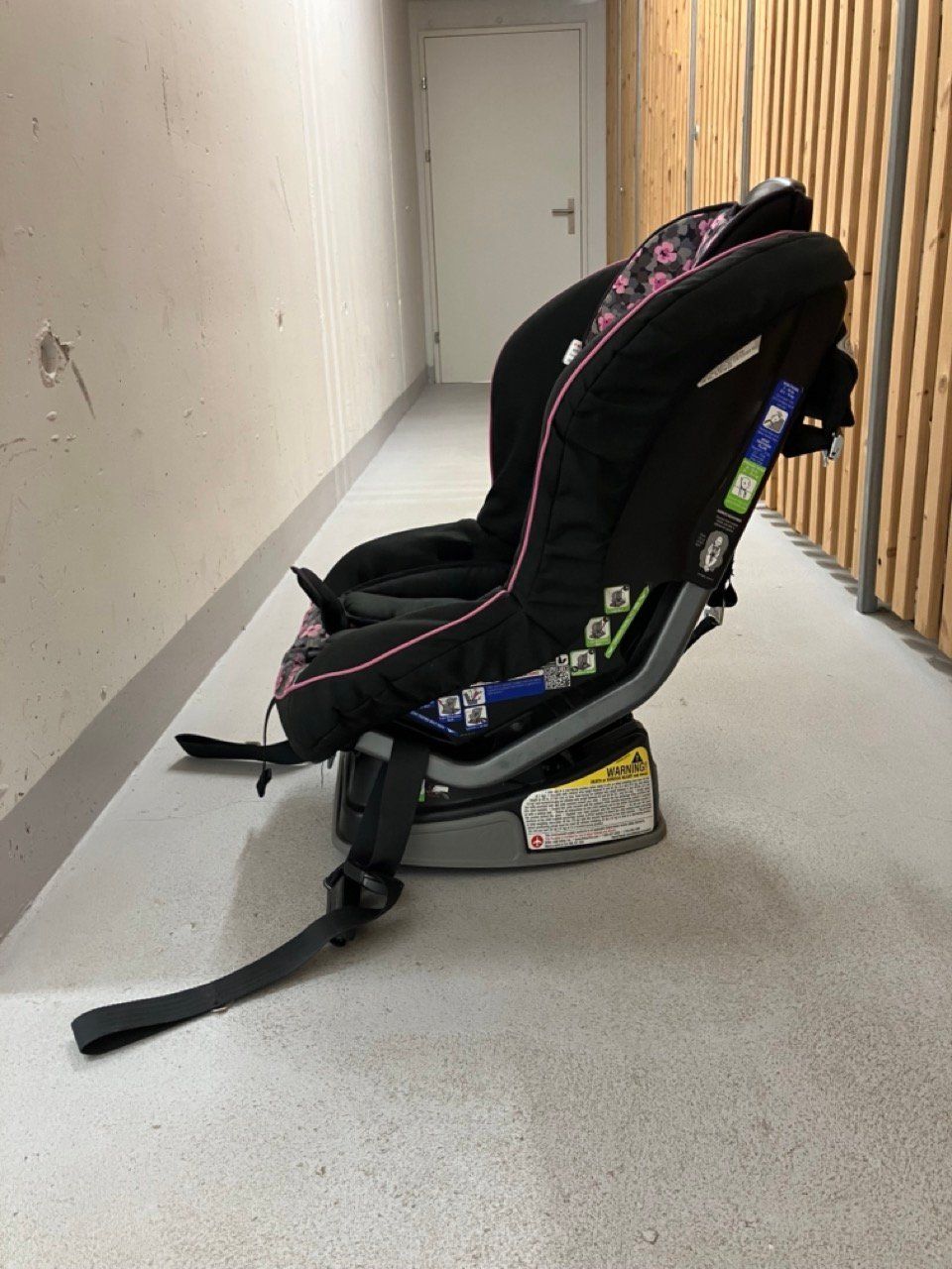 Britax Römer Seggiolini per auto: Britax Kinder Autositz (mit Isofix) – Usato da Zürich venduto da dajoropo 2