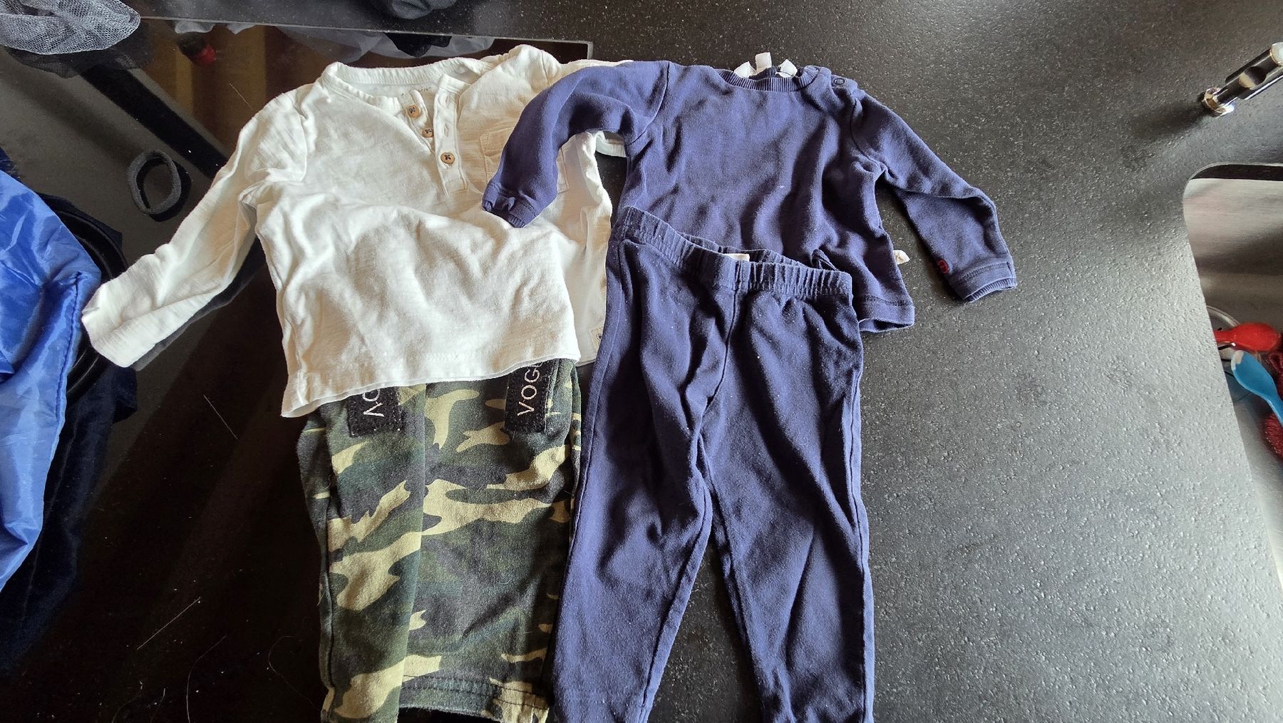 Lotti & Set di vestiti: Babyboykleiderset – Usato da Bellwald venduto da Krabby94