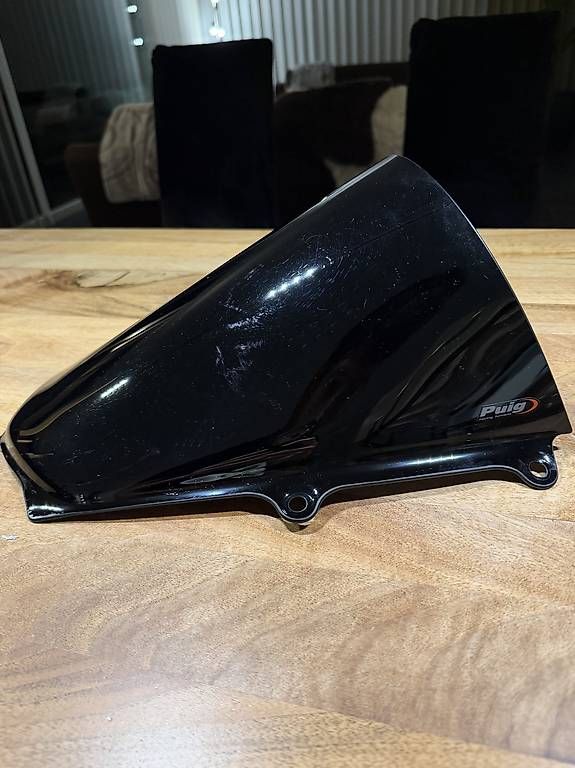 Toutes les pièces détachées moto: Windschutzscheibe Puig Yamaha R1 – D'occasion à Saland par JoelCampa 1