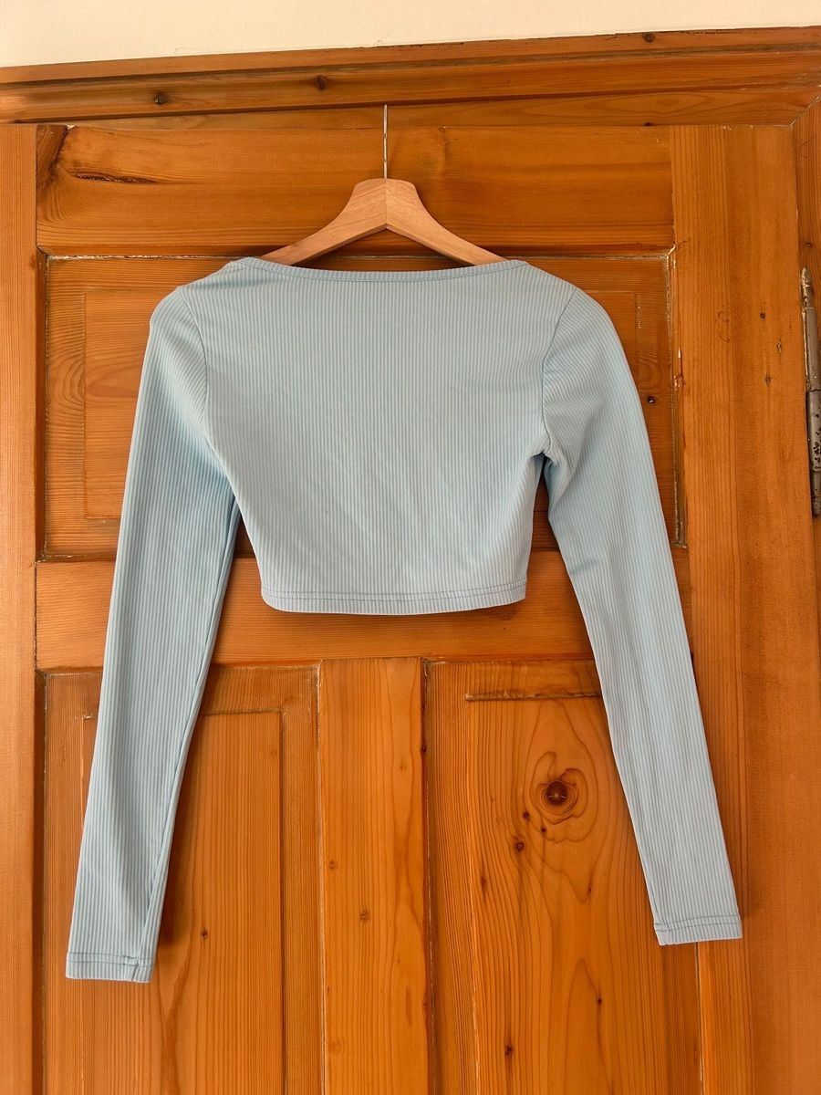 Shein Maglioni & Felpe: Hellblaues Crop Top mit langen Ärmeln, Grösse XS – Usato da Frauenfeld venduto da lin_77m9 1
