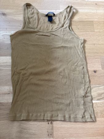 ockergelbes Basicshirt von H & M 