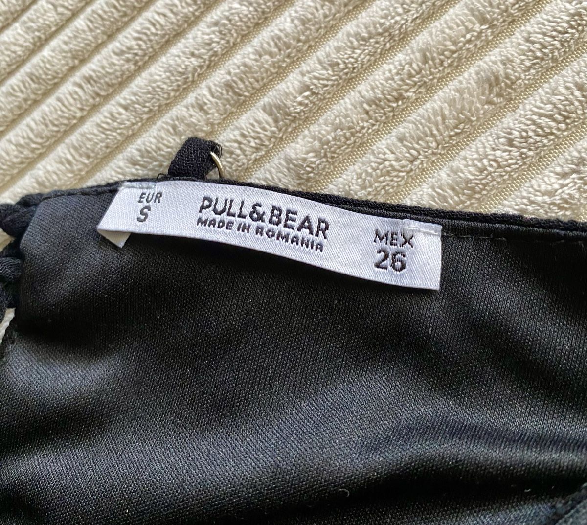 Pull&Bear Tute: Pull & Bear Jumpsuit Overall Romper Schwarz Kleid Gr. S – Usato da Langnau am Albis venduto da cynthia.jolene 3