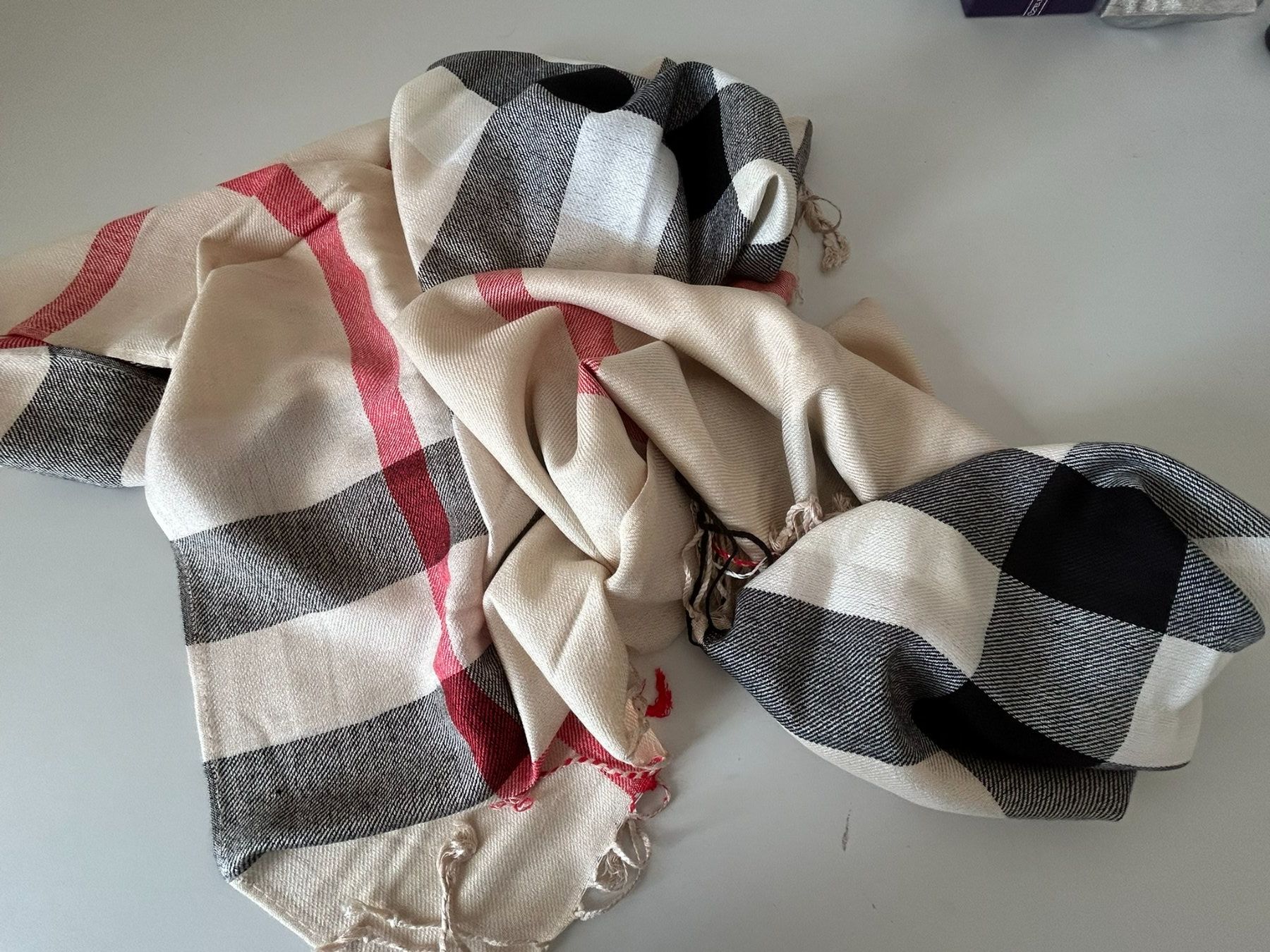 Foulard & Sciarpe: Echarpe en viscose neuve – Nuovo (secondo la descrizione) da nyon venduto da Lbabi 4