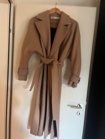 Zara Mantel beige mit Bindegürtel, guter Zustand