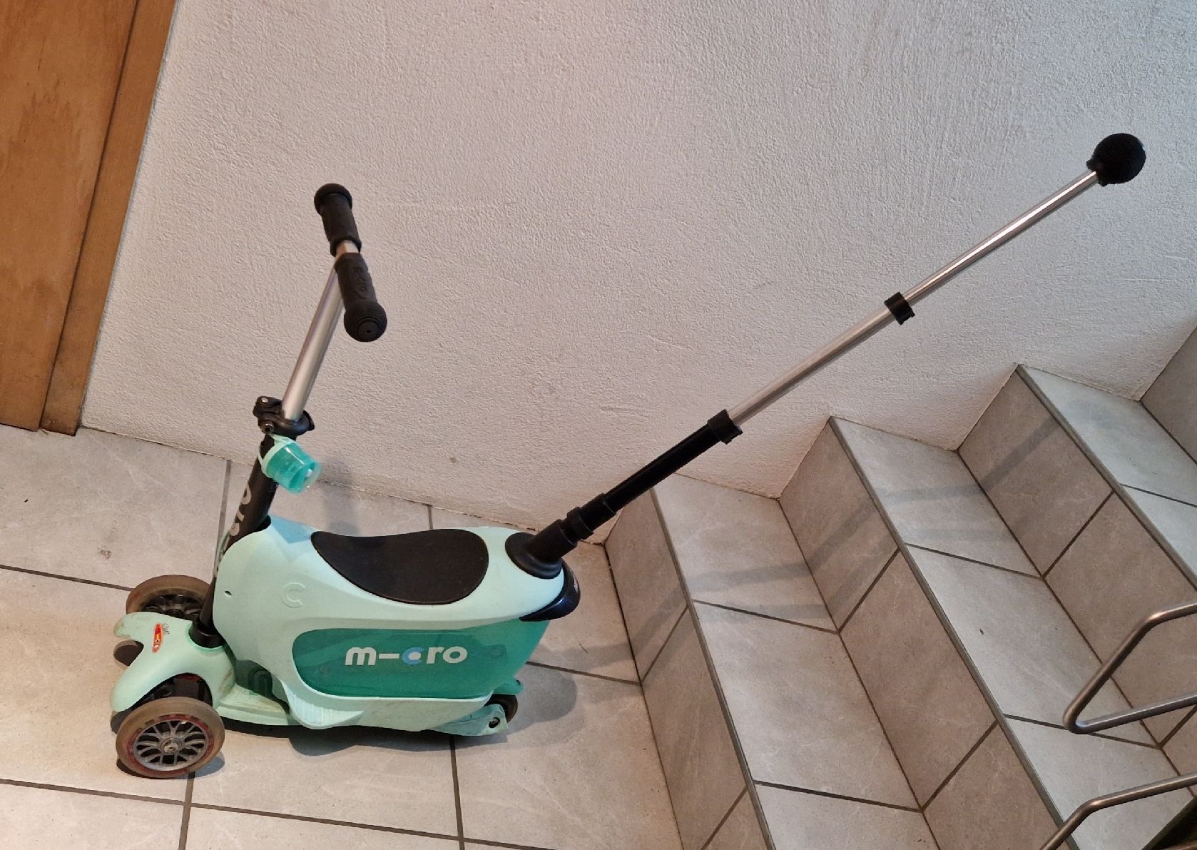 Micro Kickboard: Micro Mini2go Deluxe Plus Scooter – Usato da Pfungen venduto da nicholas14 1