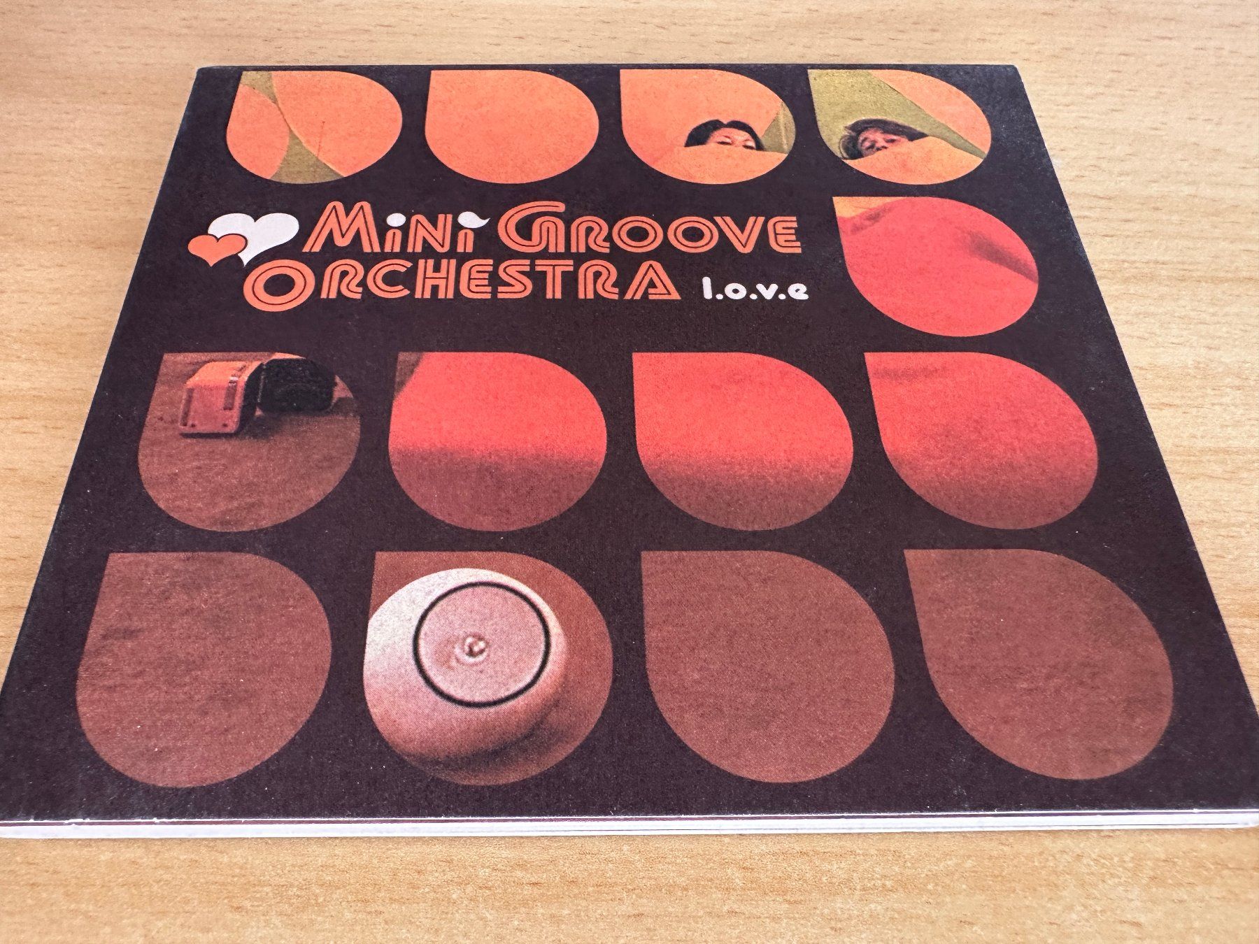 CD: Mini Groove Orchestra – L.O.V.E. – Usato da Rikon im Tösstal venduto da Alpenmutz