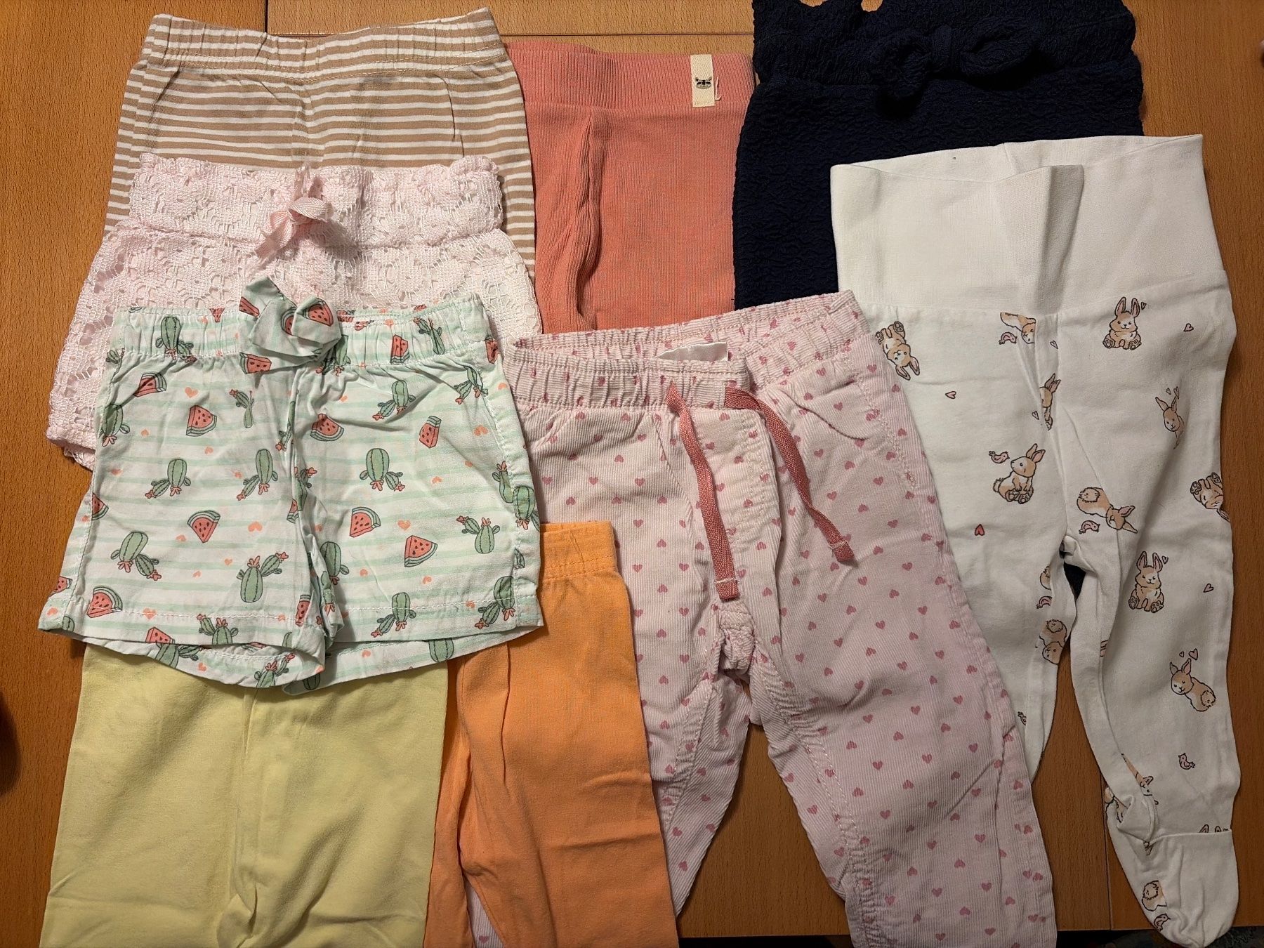Lotti & Set di vestiti: 9x Hosen Gr. 68 – Usato da Walenstadt venduto da Smokyboy