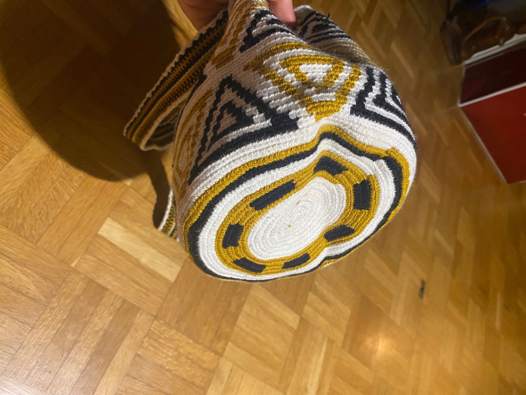 Borse da donna: Schultertasche Aztek design neu – Nuovo e nell'imballaggio originale da Zug venduto da estarthyme 3