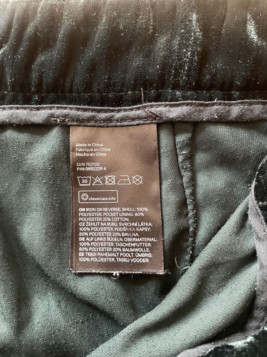 Pantaloni: Dunkelgrüne Hose in Samtoptik – Usato da Zürich venduto da pgr_9pzn 4