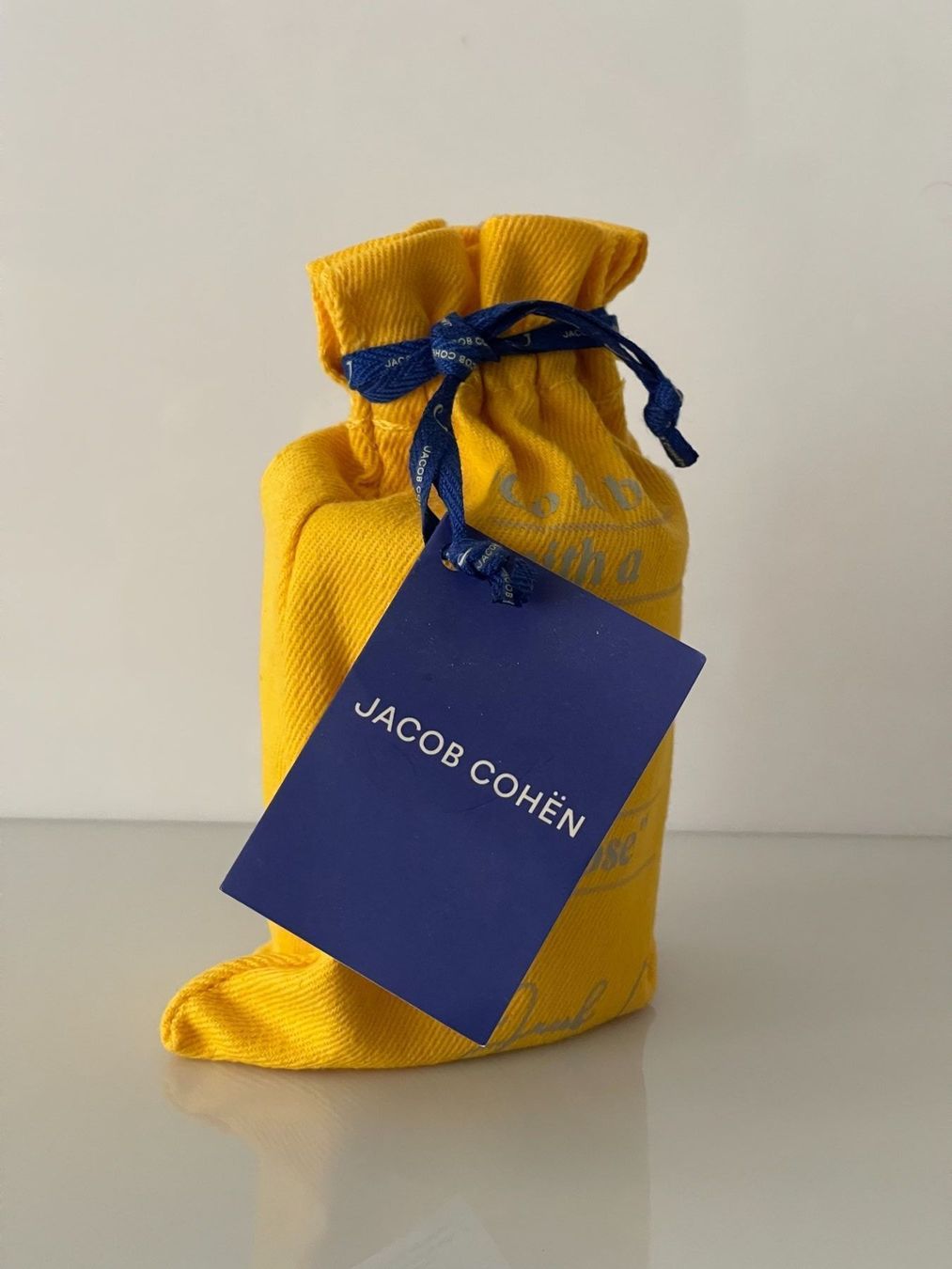 Candele: Jacob Cohen Mini Kerze mit Logo – Nuovo e nell'imballaggio originale da Jonen venduto da BMWE369