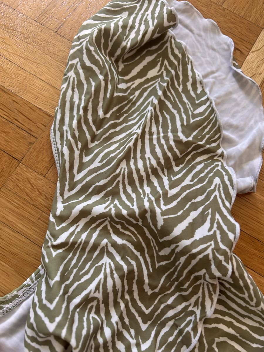 Costumi da bagno & Bikini: Badekleid Grösse L – Usato da Zürich venduto da olivia_oh_dear 2
