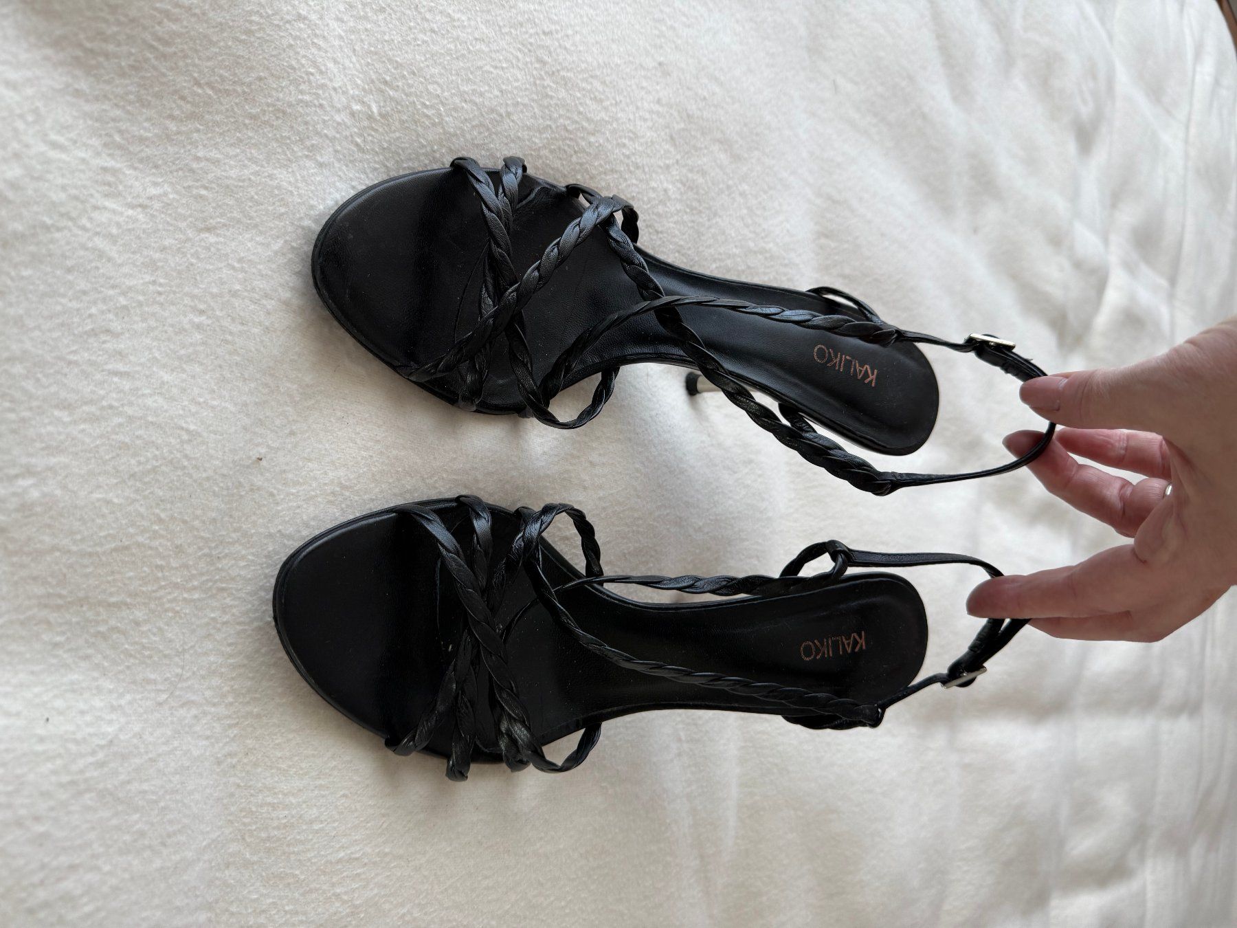 Scarpe da donna: Elegante, schwarze Riemchensandalen. – Usato da Spreitenbach venduto da BritToSwiss