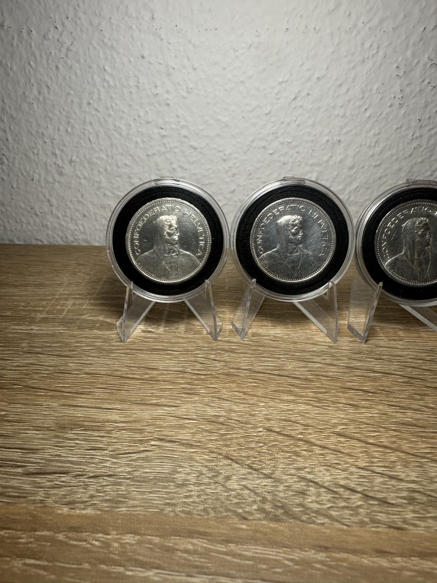 Toutes les monnaies: 4 Schweizer Silbermünze  – D'occasion à Glis par bfe_ghf5 2
