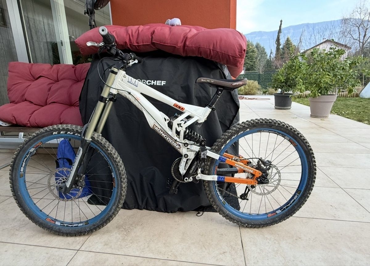 Mongoose ECD Downhill Mountain Bike - Ready for Trails! (Gebraucht) in ...