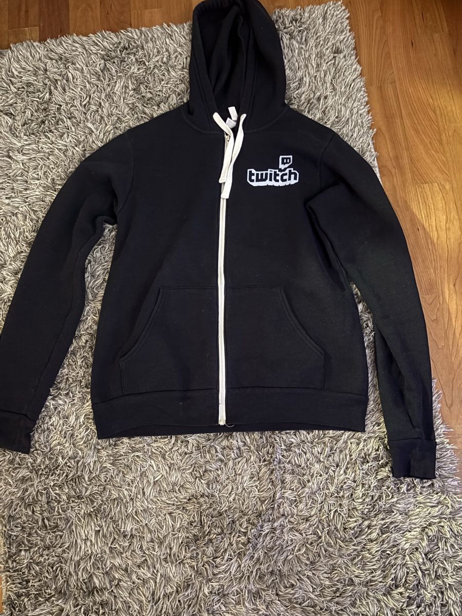 Pullover & Sweatshirts: Twitch Pullover – Gebraucht aus Therwil von cosugs