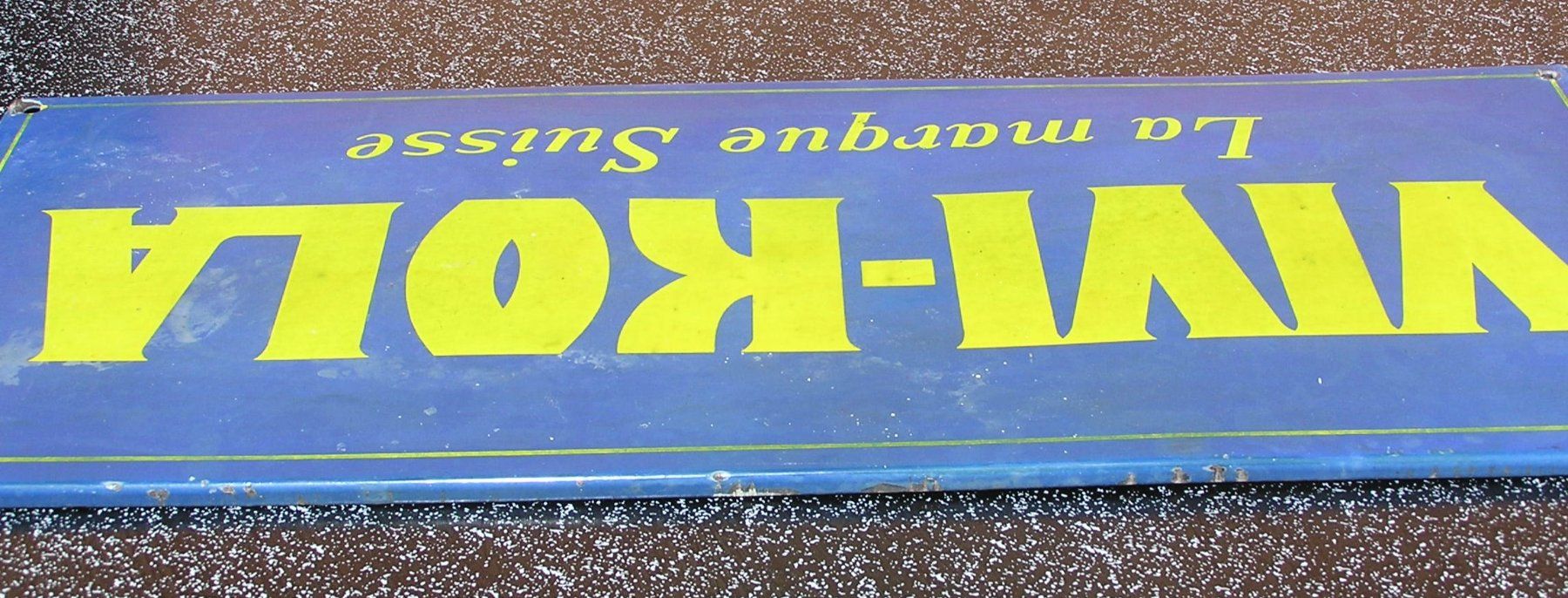 Insegne: VIVI-KOLA EMAILSCHILD ORIGINAL – Usato da Grenchen venduto da Antique-hunter 7