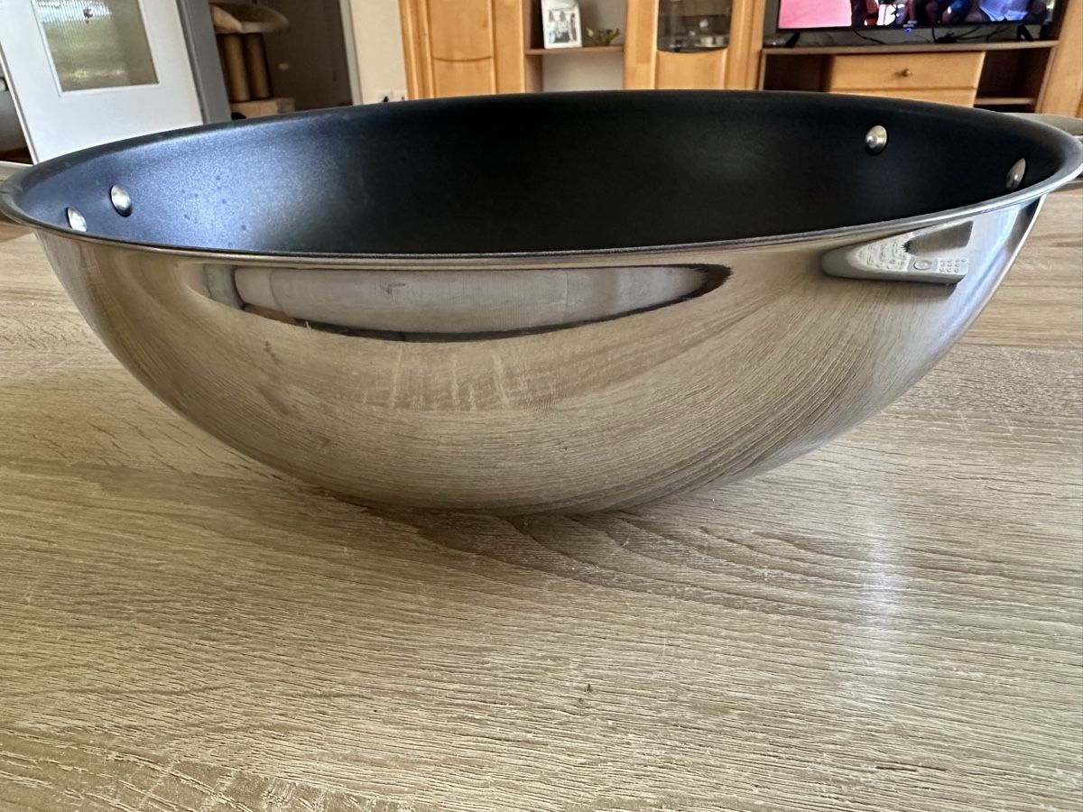 Ikea Padelle: Wok Pfanne mit Kochbuch – Nuovo (secondo la descrizione) da Zufikon venduto da tam_gfx6 2