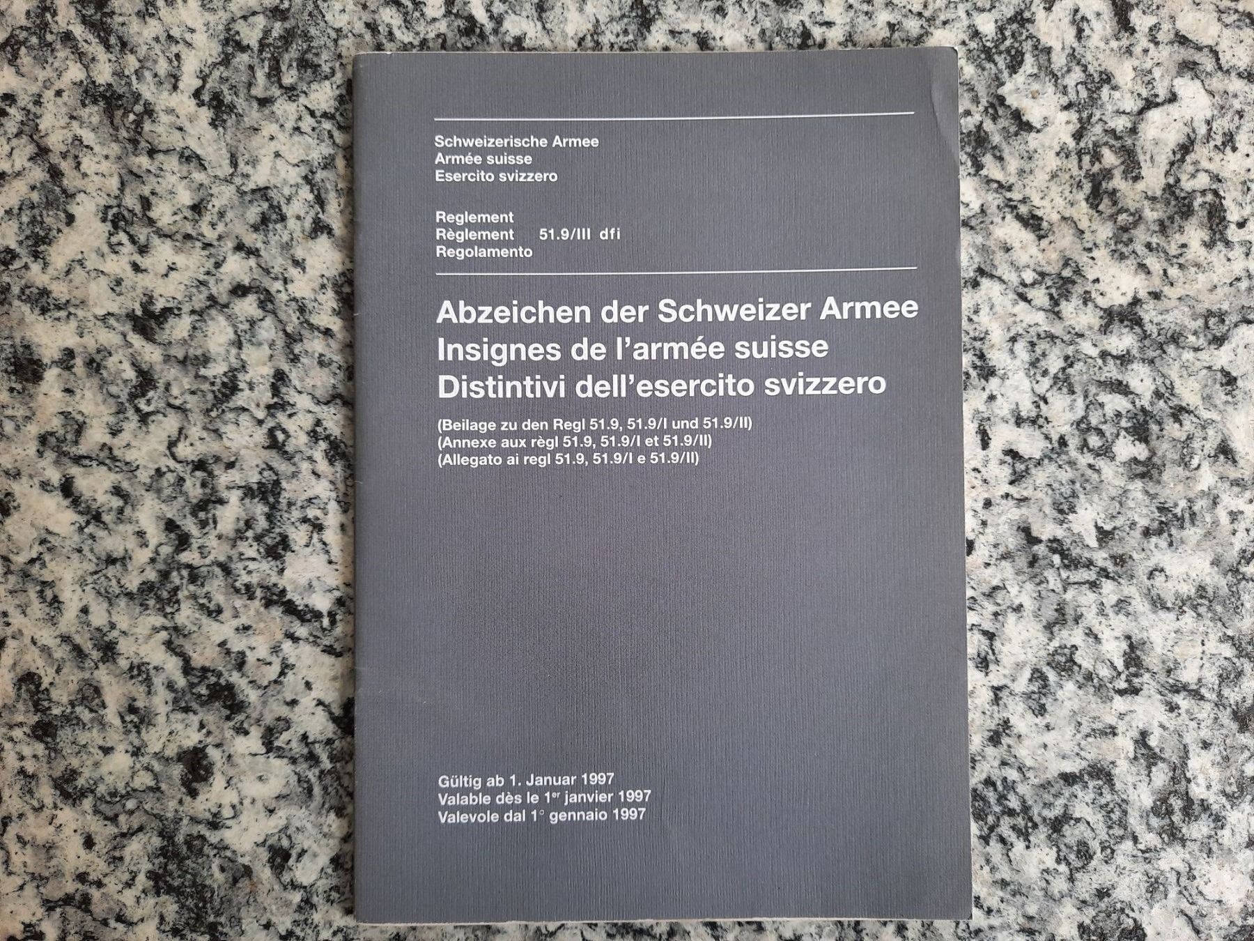 Libri: Abzeichen der Schweizer Armee – Usato da Ruswil venduto da Sammlergeist