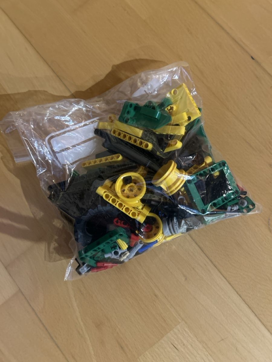 Lego Kit di costruzioni: LEGO Technic John Deere Traktor 42136! – Usato da Winterthur venduto da simi82 4