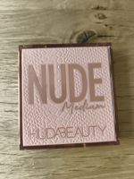 Huda Beauty Nude Medium Obsessions Eyeshadow Palette unused