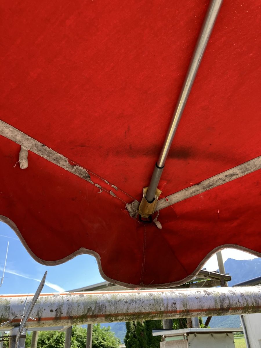 Sonnenschirme: Parasol de marché – Gebraucht aus Vouvry von Fjonas 3