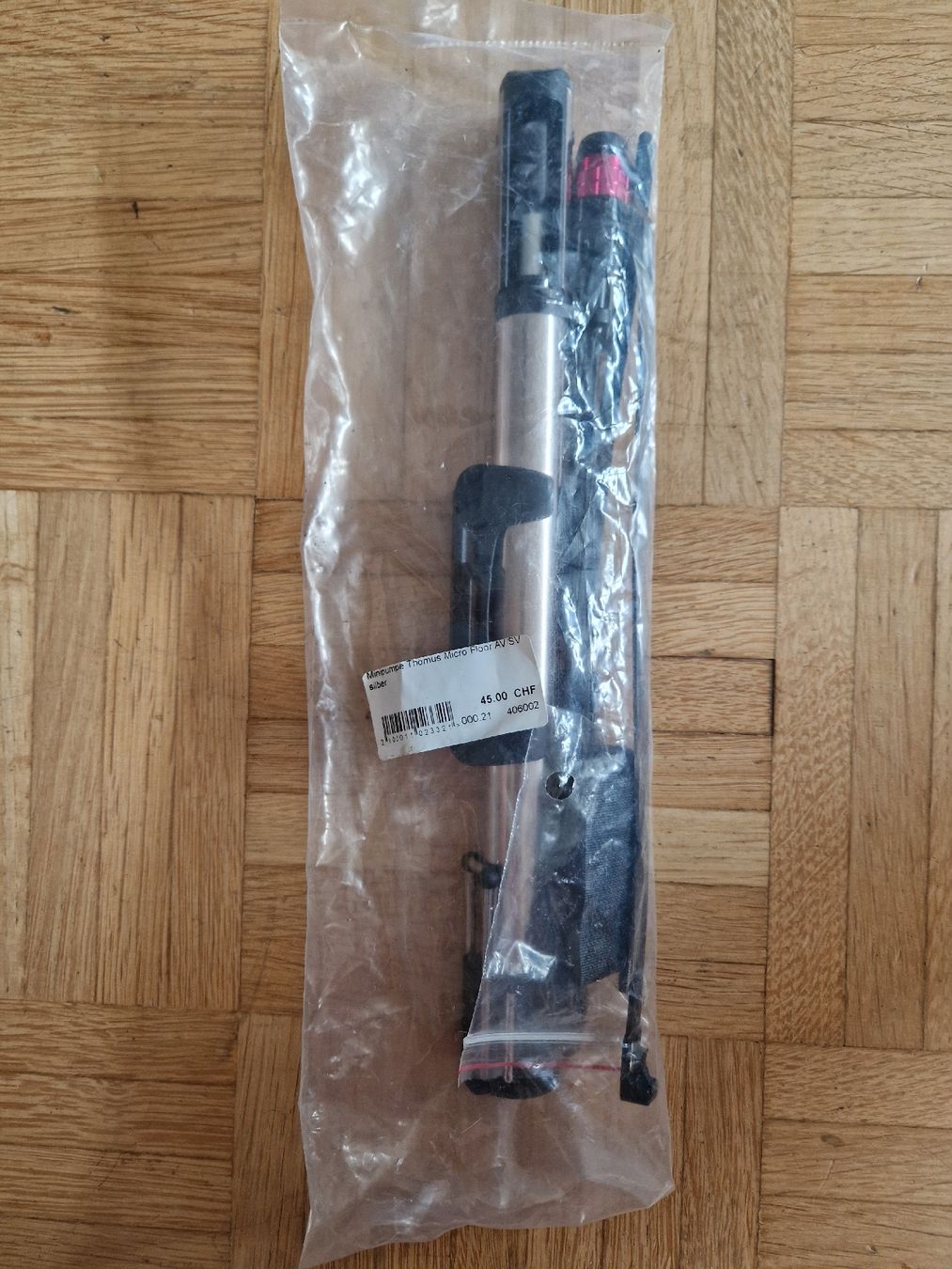 Pumpen: Minipumpe Thömus micro Floor AV/SV silber – Neu und originalverpackt aus Herrenschwanden von kira7557