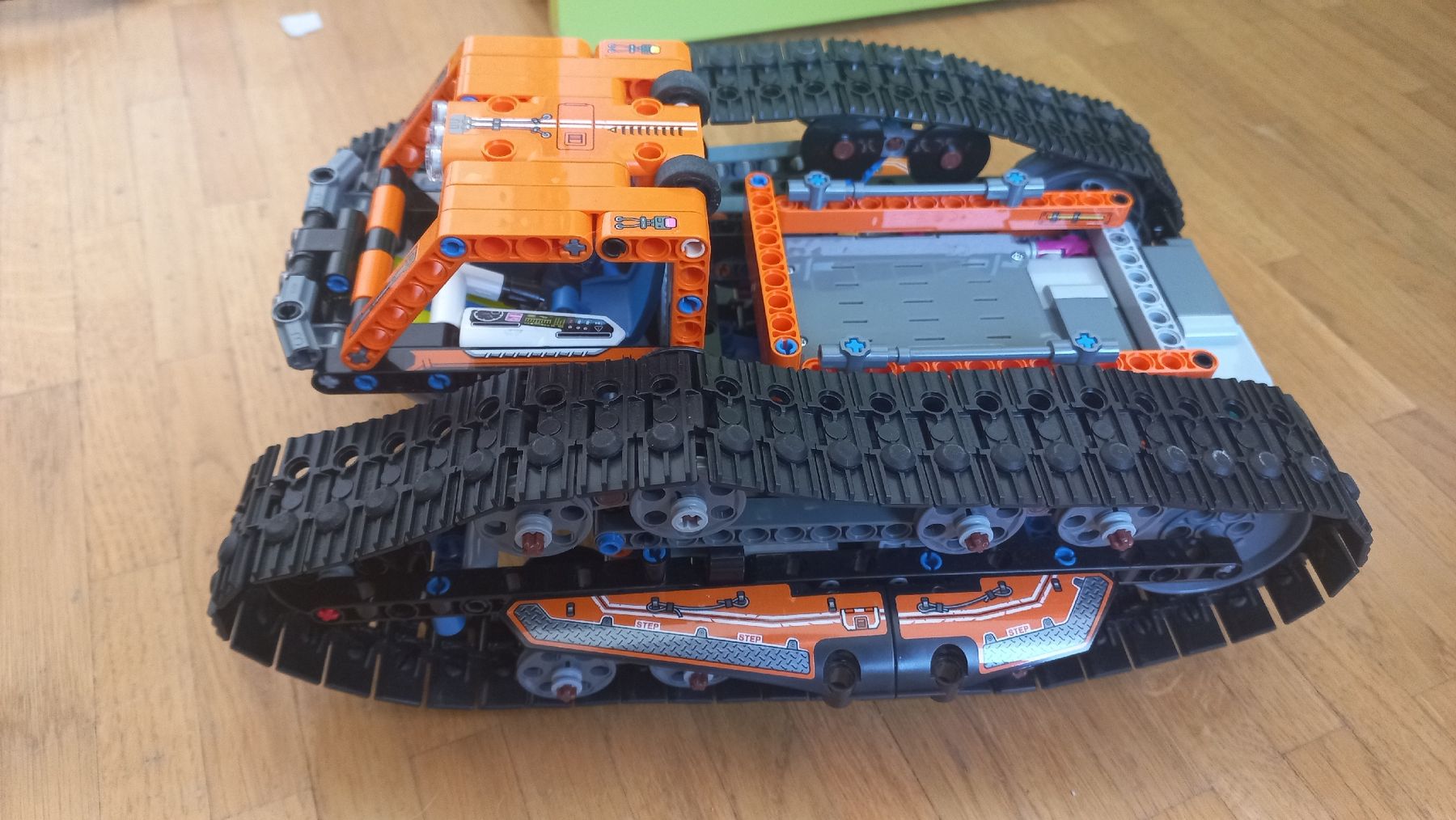 Lego Giocattoli: Lego Technics 42140 – Usato da Plan-les-Ouates venduto da jacktheswiss 2