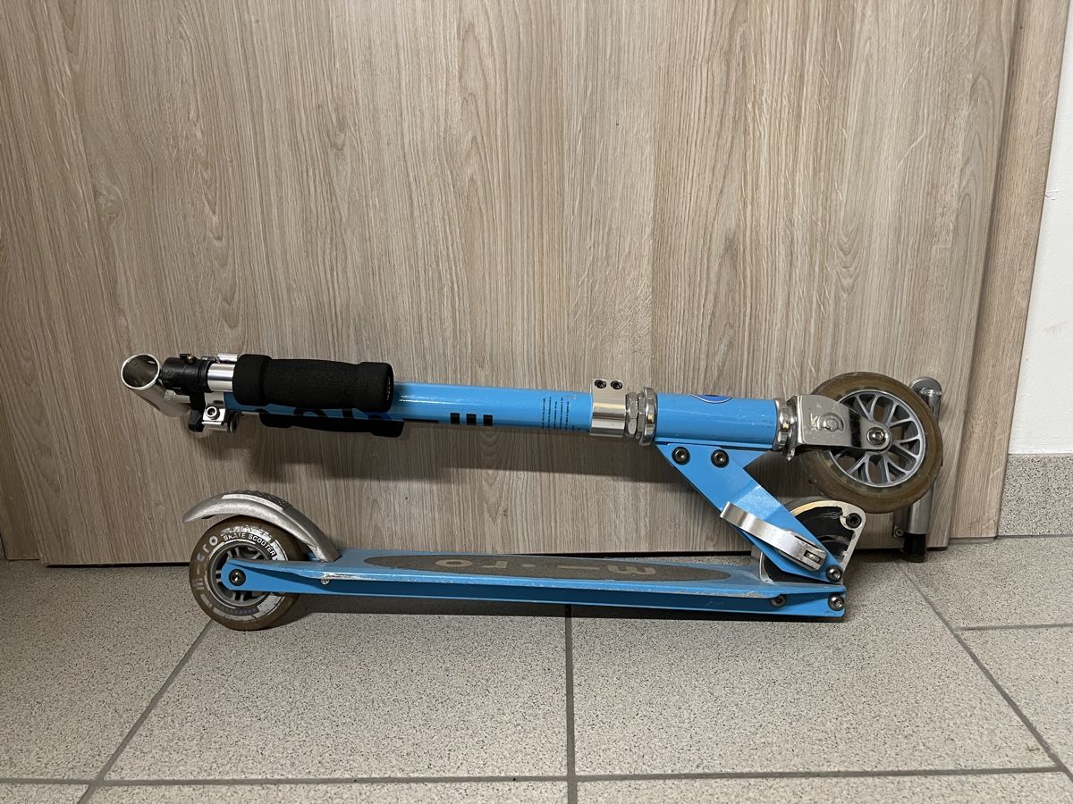 Micro Fahrzeuge für Kinder: Trottinette enfant Micro bleu – Gebraucht aus Réchy von Pittdesign 2