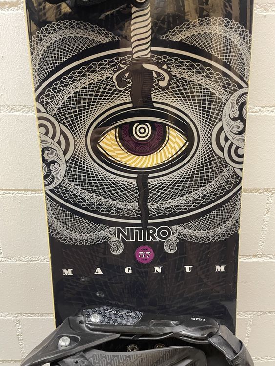 Snowboard Nitro Board: Nitro Magnum Snowboard 157cm – Usato da Wettingen venduto da seeglo 1