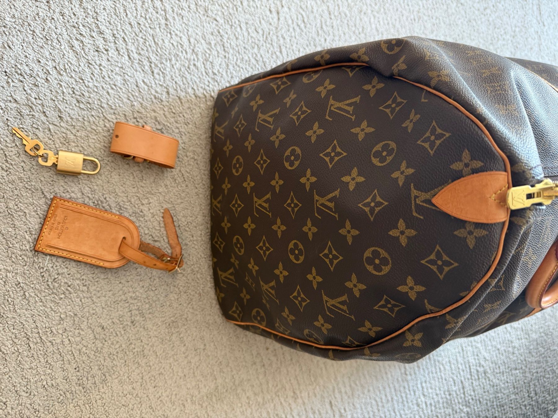 Louis Vuitton Sacs: Louis Vuitton Keepall 60 Monogram Canvas Original M41422 – Neuf (Voir description) à Zürich par pri_g25x 4