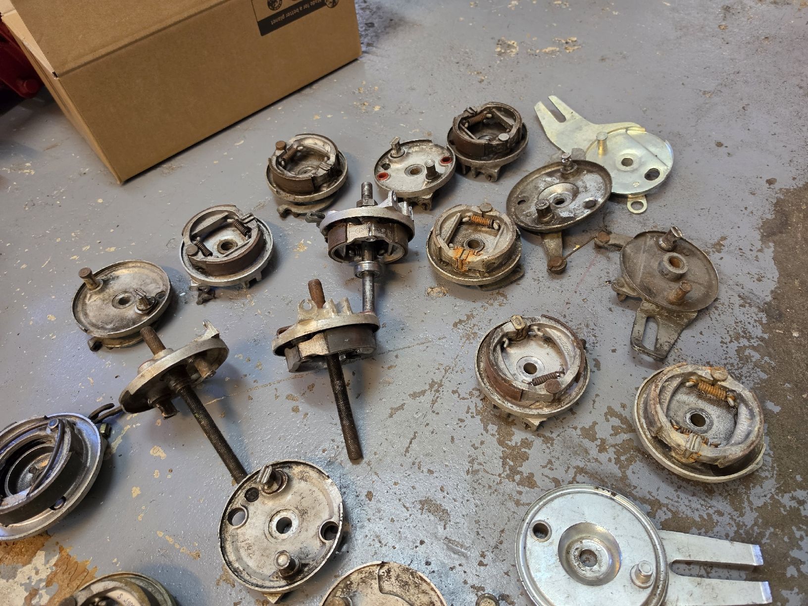Ciclomotori: Diverse Ankerplatten Mofa/Töffli ab 1fr! – Usato da Lenggenwil venduto da Opc_Power 4