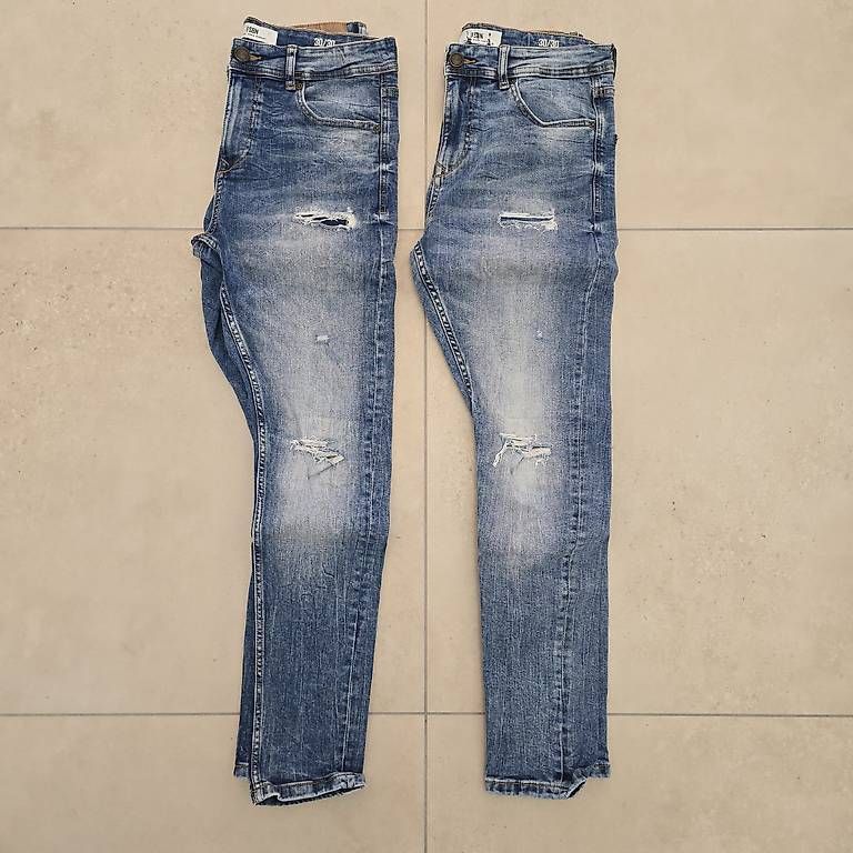 Jeans: 2 Jeans Gr. 30/30 – Gebraucht aus Bazenheid von Exo_Tic 1