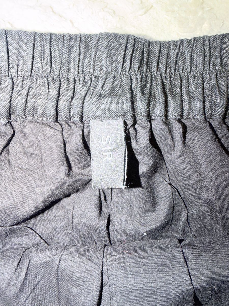 Pantaloni: SIR black linen shorts XS  – Nuovo (secondo la descrizione) da Genève venduto da kam_m6mq 2