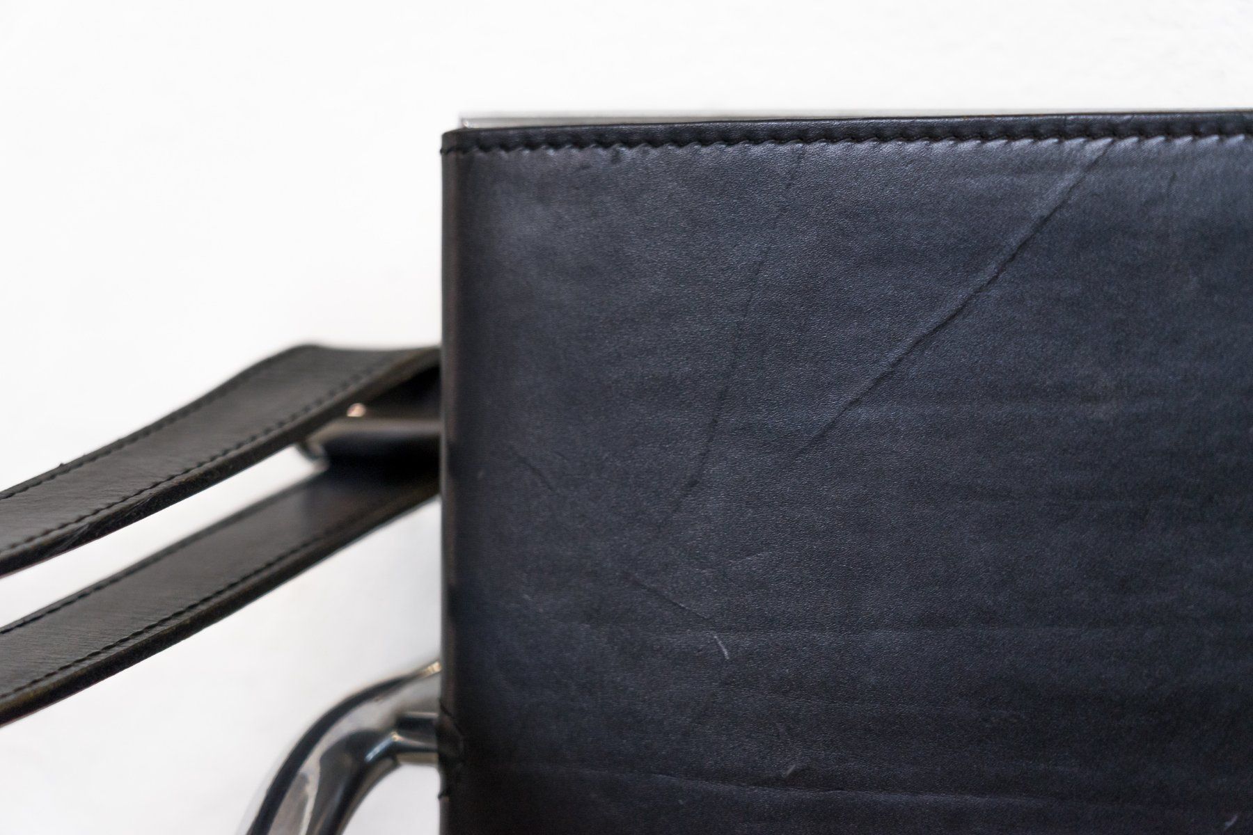 Sessel: Cassina LC 1 Sessel Leder Nr. 1 – Gebraucht aus Schaffhausen von Studio-Ara 6