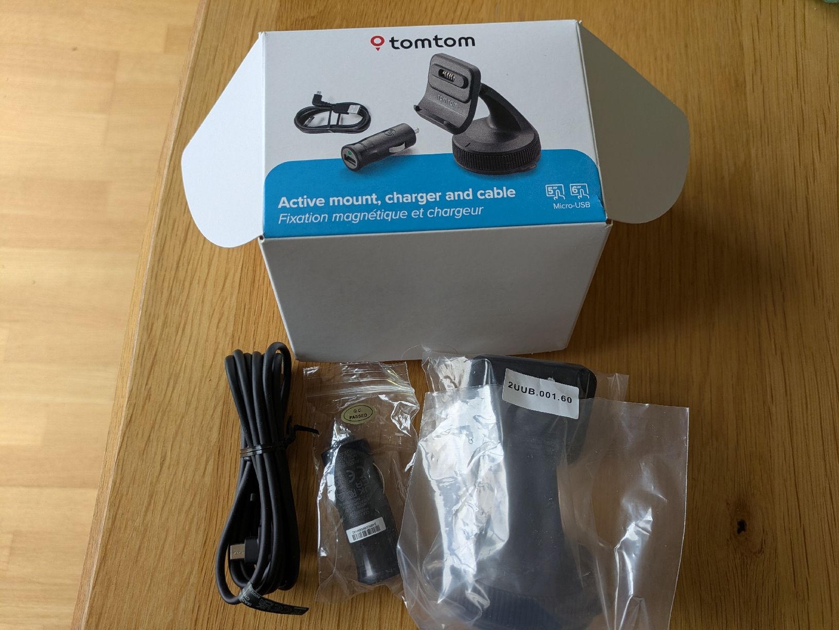 Supporti a parete: TomTom Halterung – Nuovo (secondo la descrizione) da St. Gallen venduto da noita01