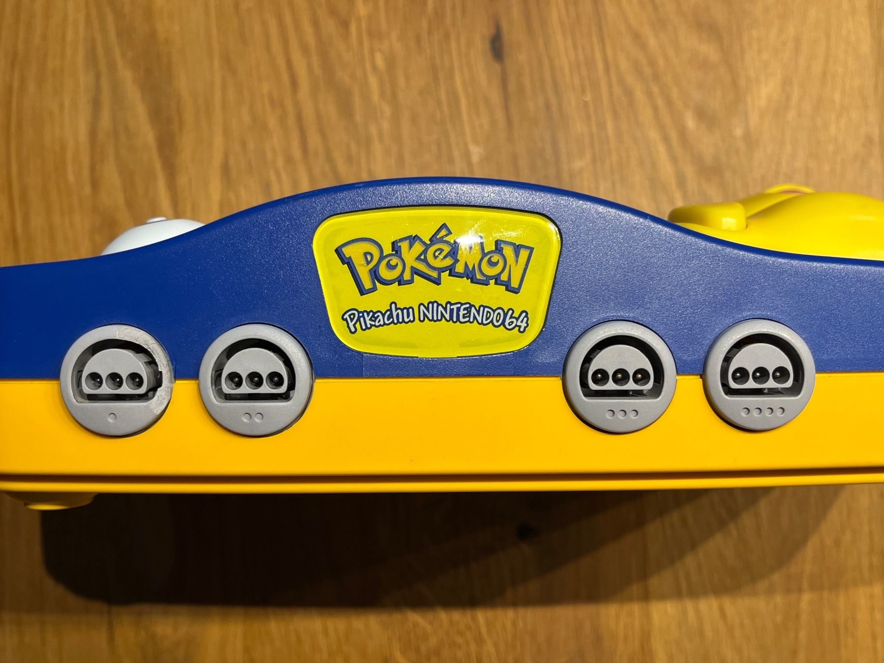Nintendo Konsolen: Nintendo 64 Pikachu Special Edition + Controller N64 Pokemon – Gebraucht aus St. Gallen von MarianoPokemon 5