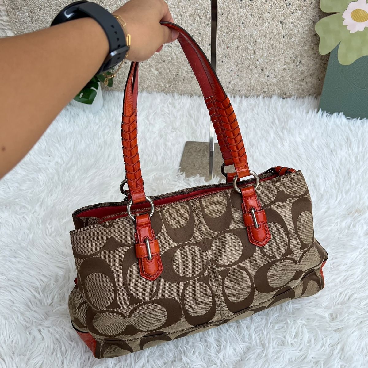 Coach Sacs femmes: Coach Handtasche Monogram braun orange Leder Canvas 35x23cm – D'occasion à Eggenwil par CNSRVINTAGE 1