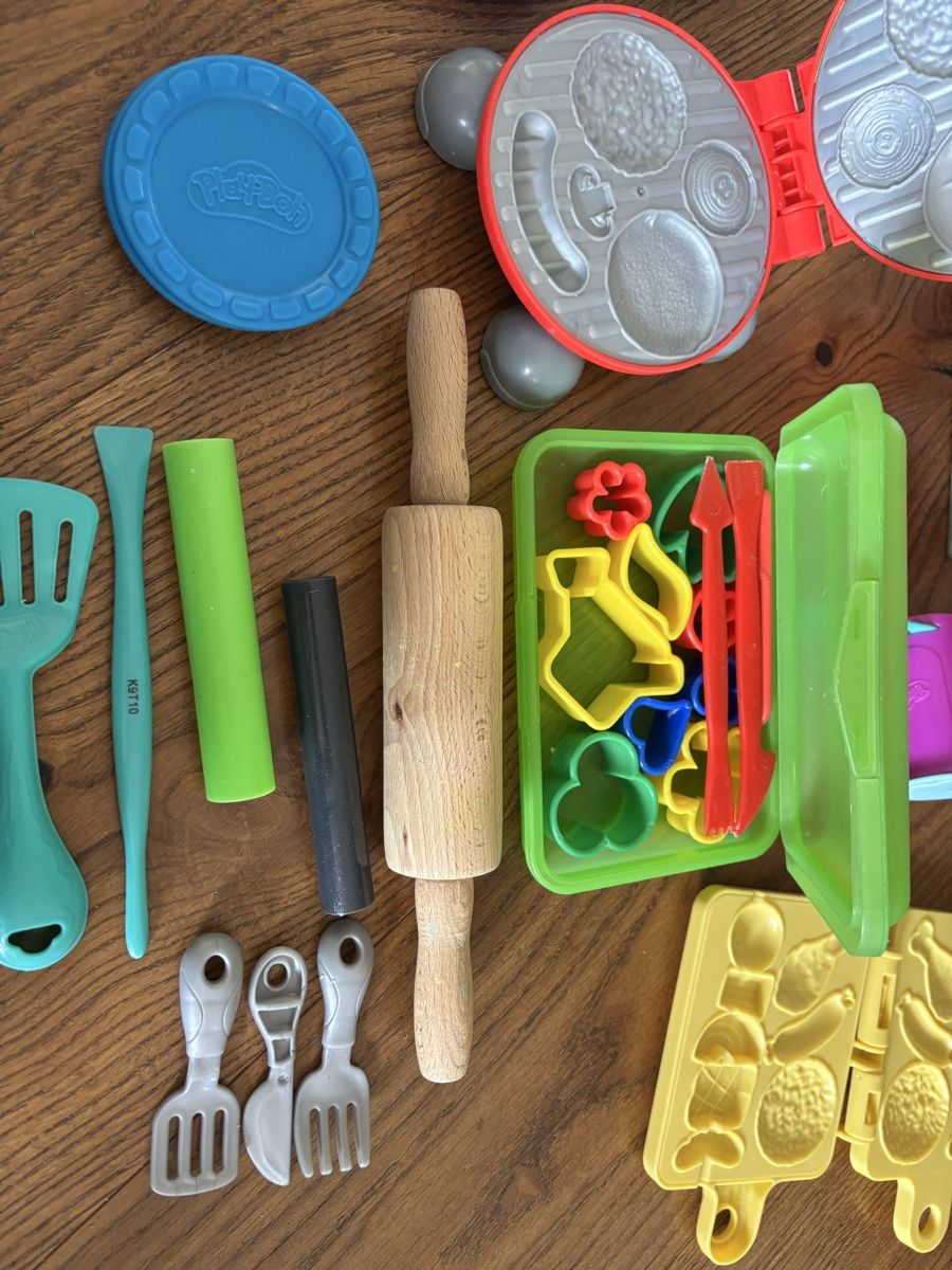 Play-Doh Giocattoli: Viele PlayDoh Utensilien – Usato da Säriswil venduto da Annsah 1