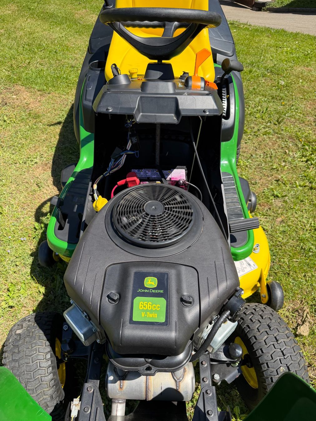 Tagliaerba: Rasentraktor John Deere X167R – Usato da Herrliberg venduto da Herby7 4