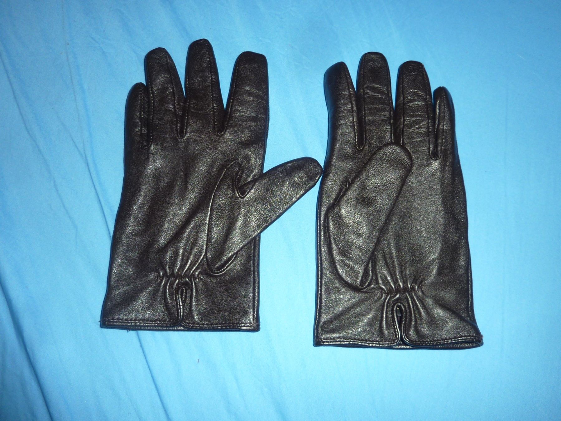 Handschuhe & Handstulpen: gants noir  taille M marque massimo dutti – Gebraucht aus geneve von chriztel 3