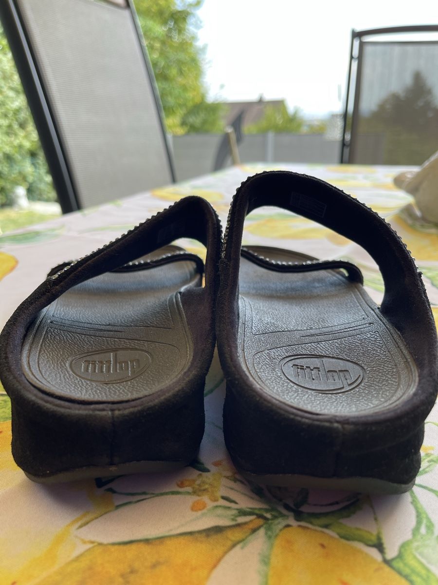 Fitflop Damenschuhe: Fit-Flop schwarz mit Glitzer – Gebraucht aus Oensingen von August1955 1