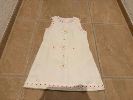 neues Margeriten Kleid, 7-8J 122-128