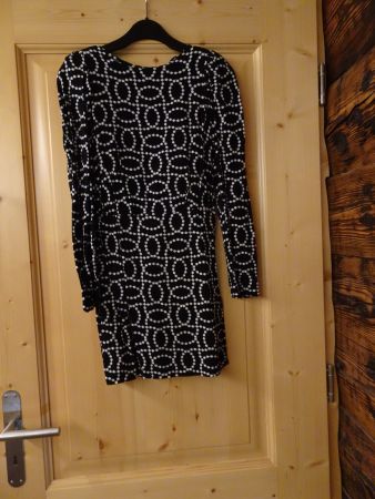 Schwarz--weisses Kleid von H&M Gr. XS - 260326