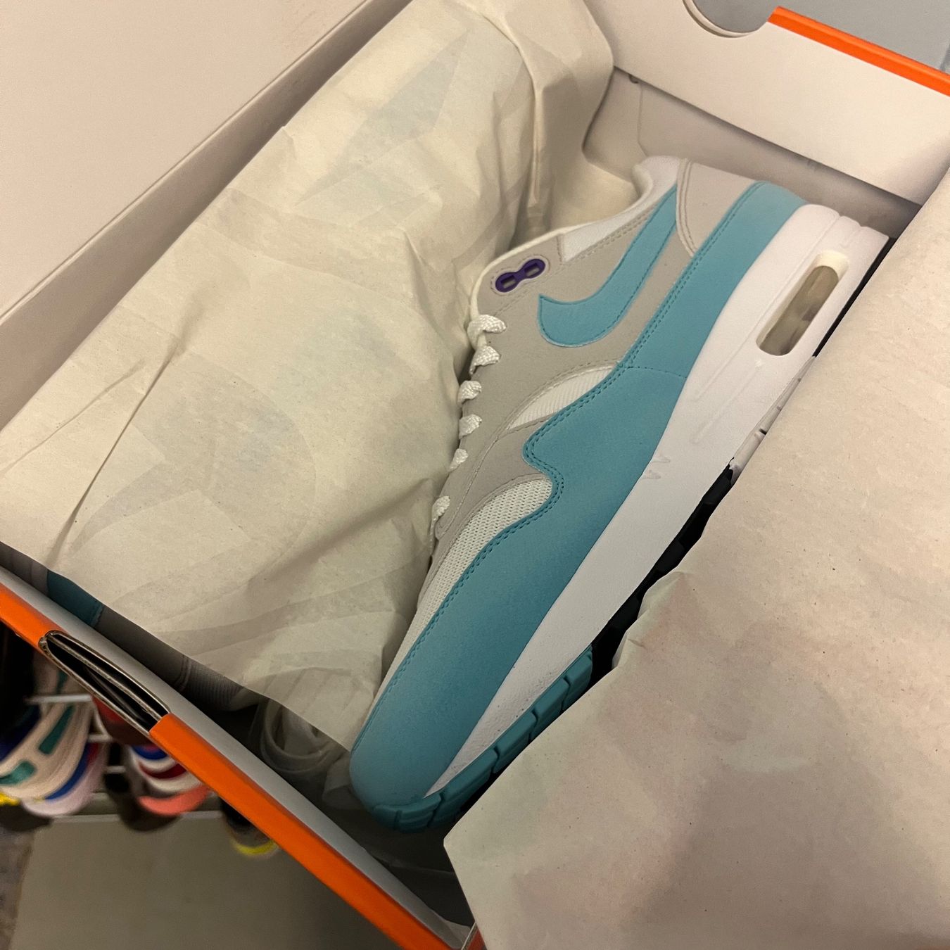 Nike Scarpe da uomo: Nike Air Max 1 Anni Teal – Nuovo (secondo la descrizione) da Winterthur venduto da LaBodega