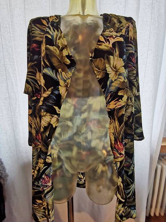 Blusen: Damen Bluse Gr. 36, neuwertig GINATRICOT – Gebraucht aus Dübendorf von Me_sa