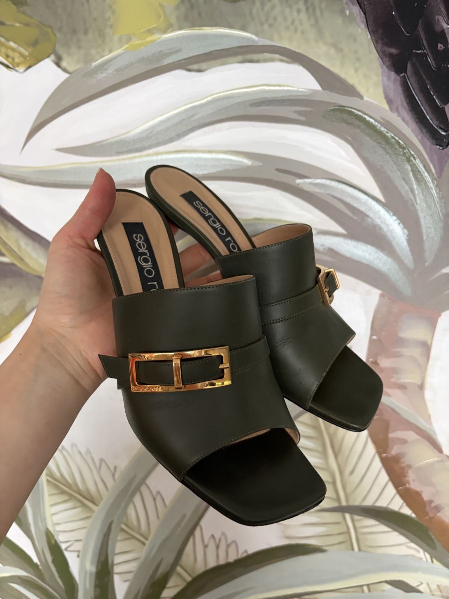 Sergio Rossi Scarpe da donna: Mules Sergio Rossi 39 – Nuovo (secondo la descrizione) da Corcelles NE venduto da Elolodie