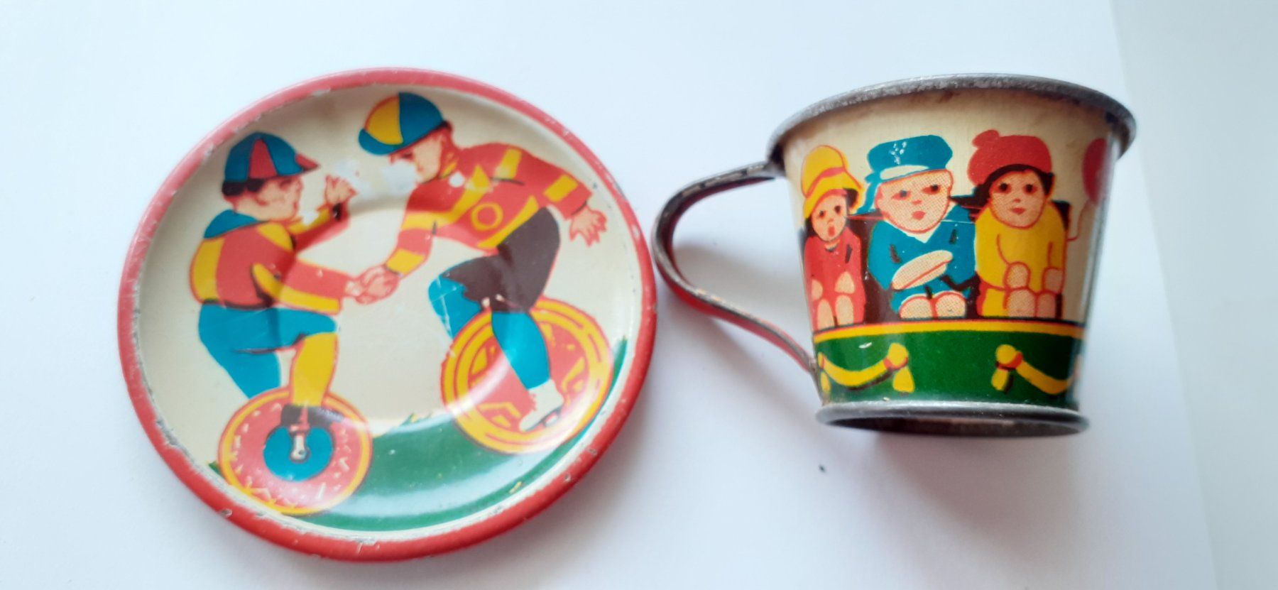 Giocattoli: Puppenstube Tasse & Teller – Usato da Mörschwil venduto da lindaswunderkiste 1