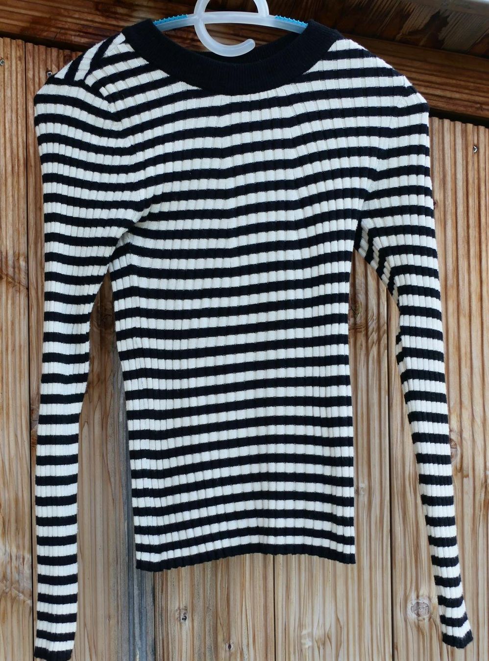 Maglioni & Felpe: Pullover – Usato da Münchenbuchsee venduto da Yothu 2