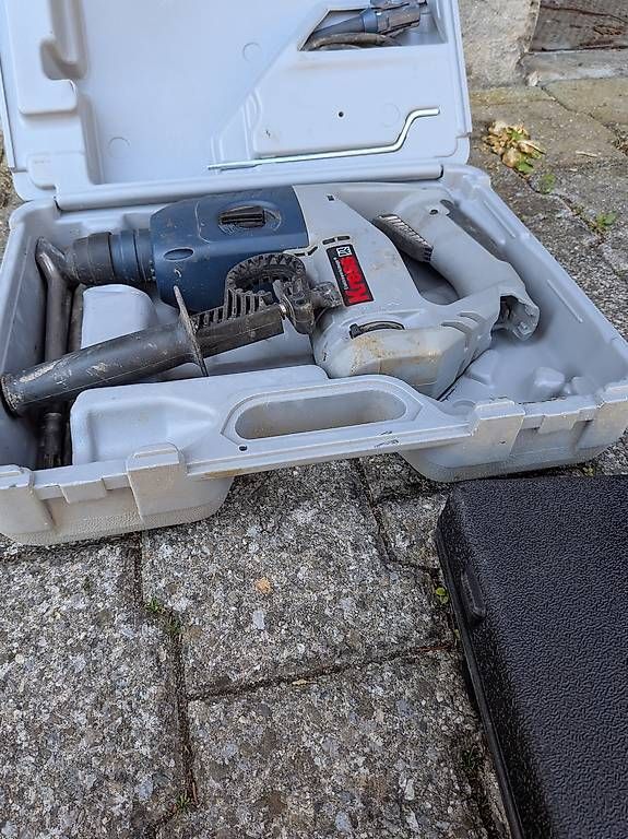 Perceuses: Schlagbohrmaschine – D'occasion à Roggwil BE par sev_wxn7